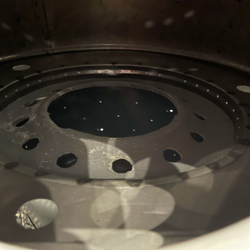 بخاری نفتی مدل مسجدی مخزن چدن