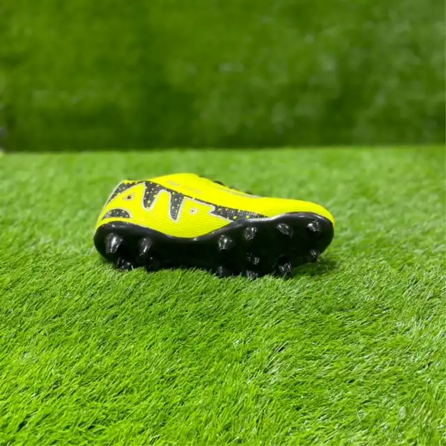 کفش فوتبال مردانه مدل استوک دار چمن 0087