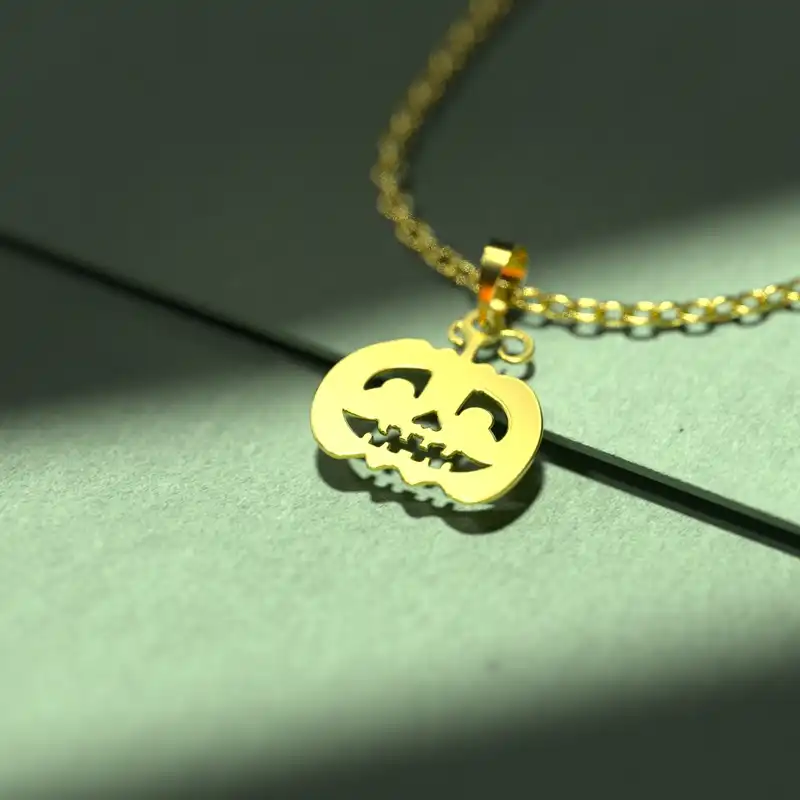 گردنبند طلا 18 عیار زنانه مدوپد مدل هالووین کد G3-1-1080