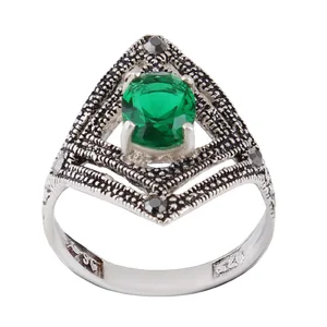 انگشتر نقره زنانه بازرگانی میلادی مدل  کوارتز تراش جواهری نگین مارکازیت کد AW_624