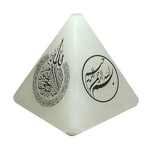 سنگ نمک دکوری مدل هـرم آیـه دار کد 455