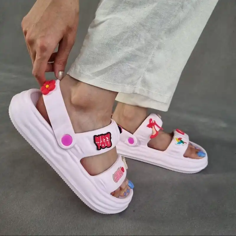 صندل زنانه مدل لوسی کد 82-P