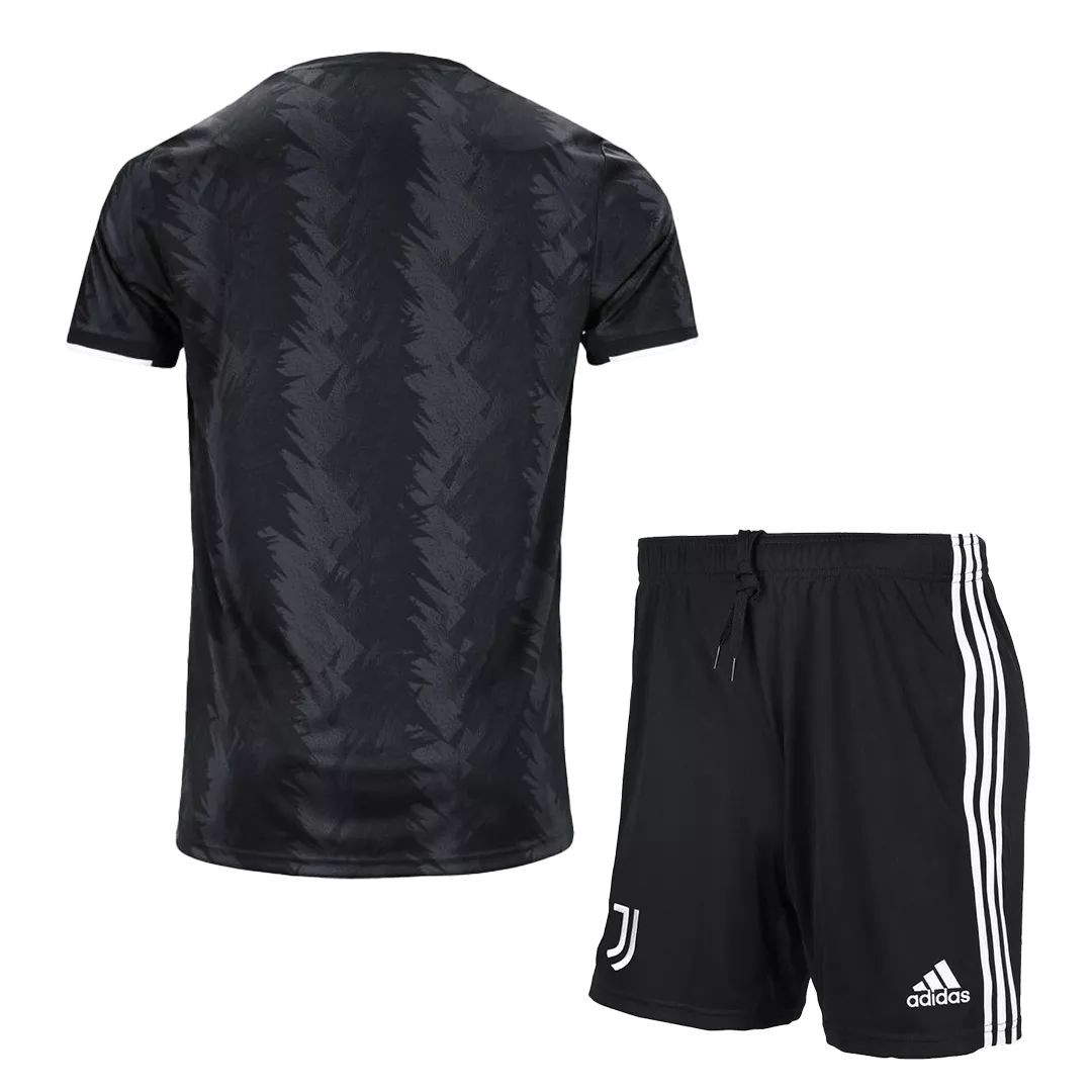 ست تی شرت آستین کوتاه و شلوارک ورزشی مردانه مدل یوونتوس کد Away-2023