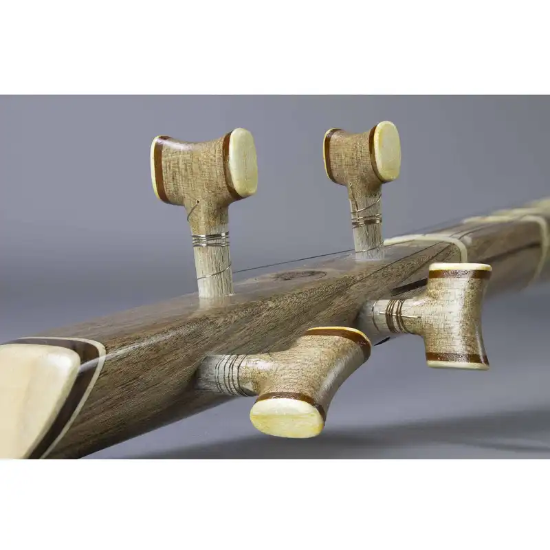 سه تار مدل نوروزیان یک مهر