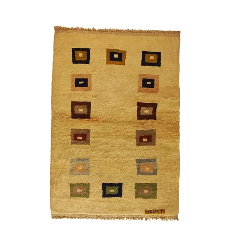  گبه فرش دستباف یک ونیم متری مدل بافت قشقای شیراز کد NKP.Z.N75