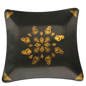 ظرف شیشه ای طرح بته جقه