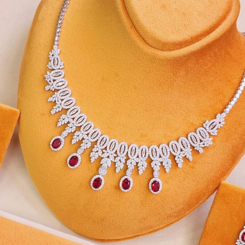 نیم ست نقره زنانه مدل اشکی یاقوت کد 0184