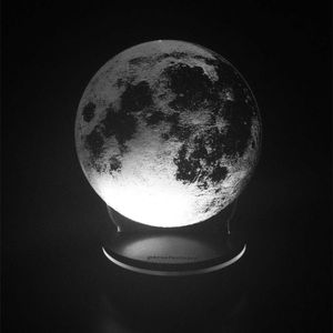 نقد و بررسی چراغ خواب پارسافن لیزر طرح کره ماه 16 رنگ ریموت دار توسط خریداران