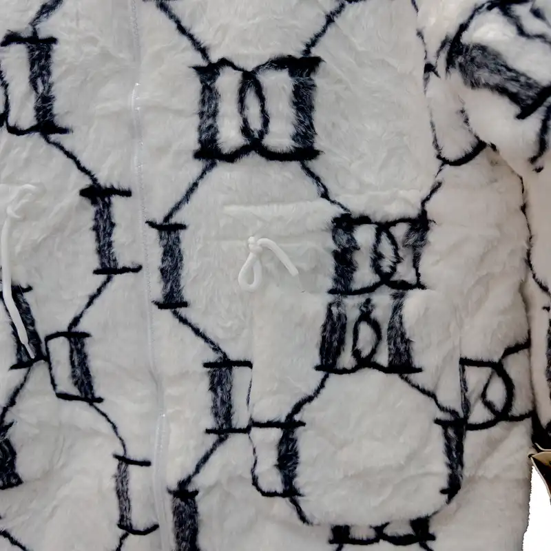 پالتو زنانه مدل گیسو D1