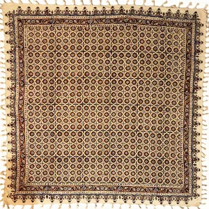 رومیزی قلمکار ممتاز اصفهان اثر عطريان طرح گره چینی مدل G130سایز 120*120