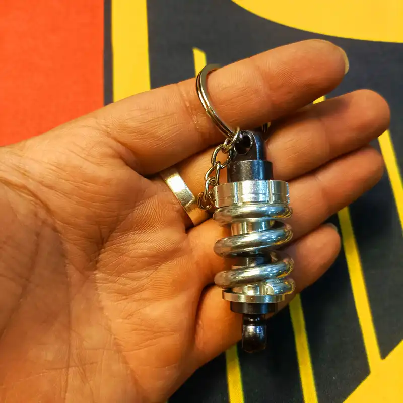 جاکلیدی طرح کمک فنر