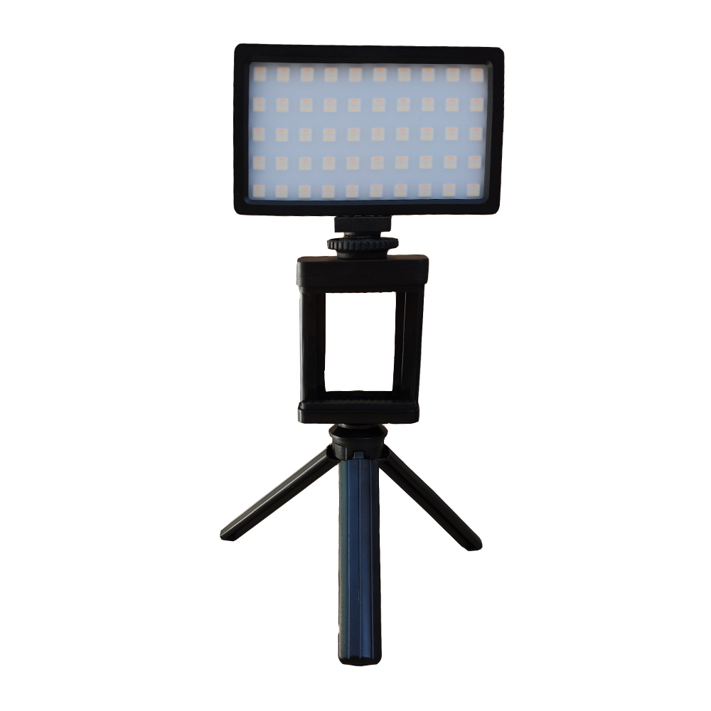 نور ثابت ال ای دی زومی مدل CL-120C RGB Video Light