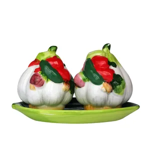 نمکدان طرح سبزیجات کد 003 بسته 2 عددی