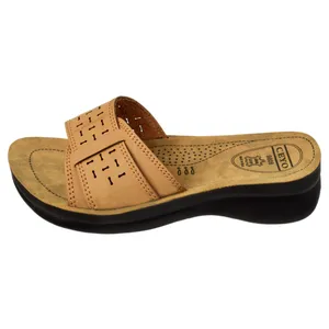 دمپایی زنانه شهپر مدل هیلکلاس کد NCF.2023