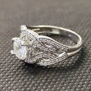 انگشتر نقره زنانه مدل سنگ برلیان اتمی کد766