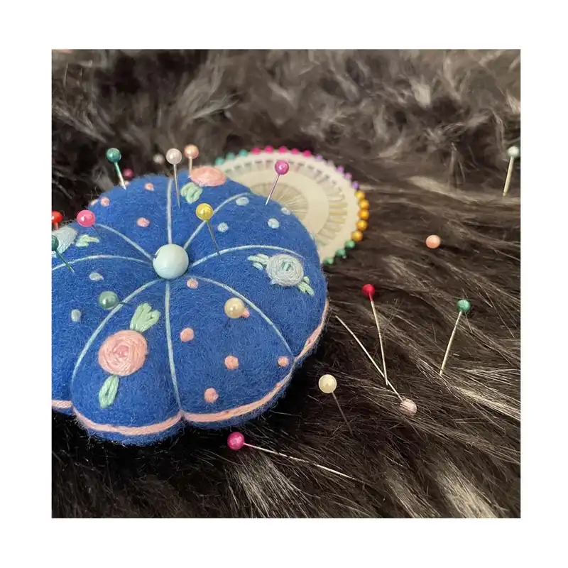 جاسوزنی مدل گلدوزی کد 101 به همراه سوزن ته گرد