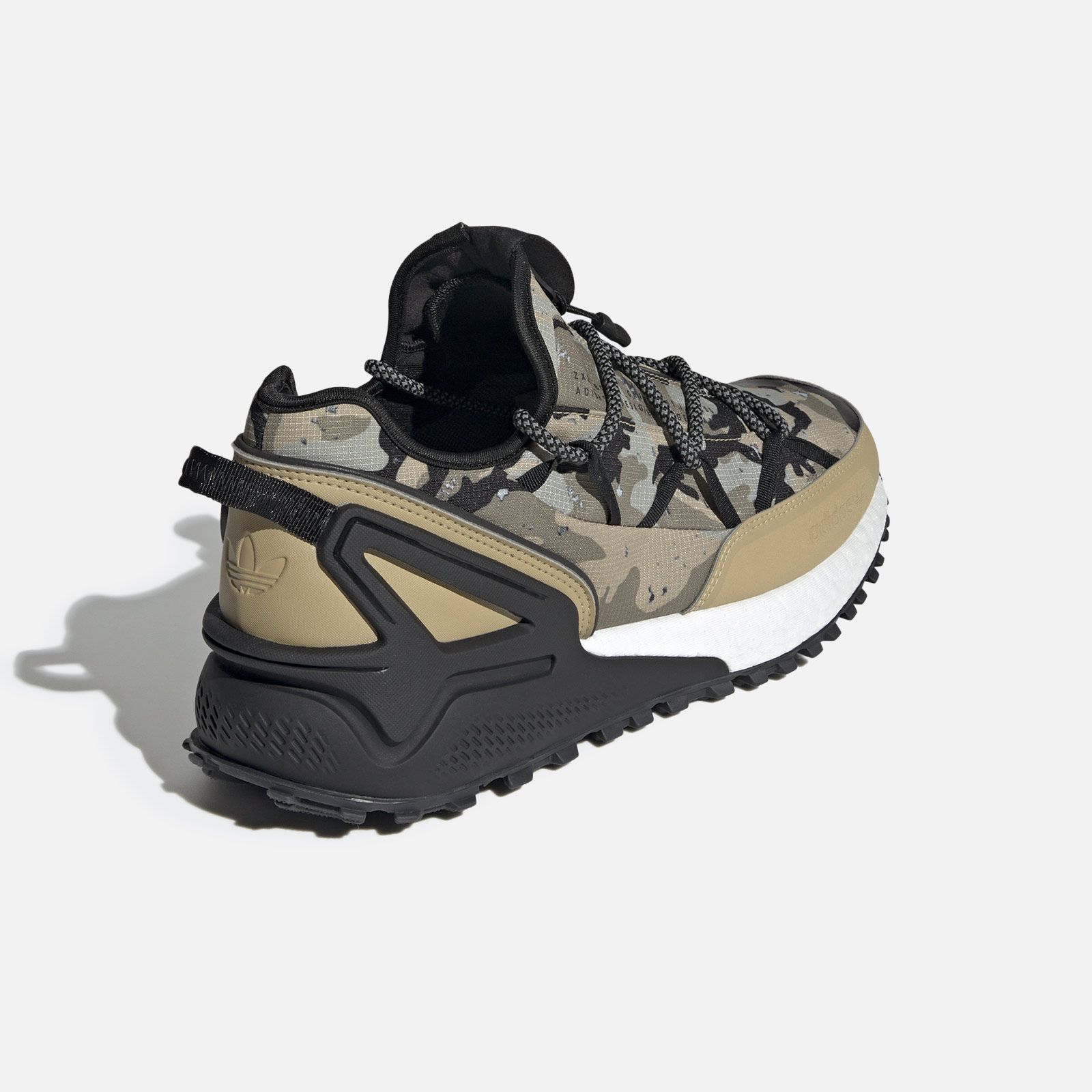 مشخصات، قیمت و خرید کفش پیاده روی مردانه آدیداس مدل ZX 2K BOOST UTILITY  GORE-TEX | دیجیu200cکالا