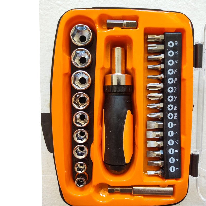 آچار بکس و سری پیچگوشتی مدل LKFQ - 552 مجموعه 27 عددی آچار بکس و سری پیچگوشتی مدل LKFQ - 552 مجموعه 27 عددی