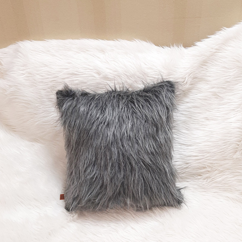 کوسن تیگران مفشوو مدل خز پرزبلند کد 50cm