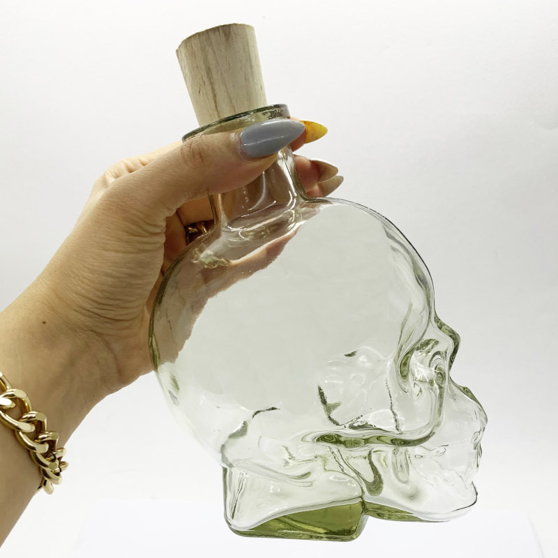 بطری آب مدل Skeleton