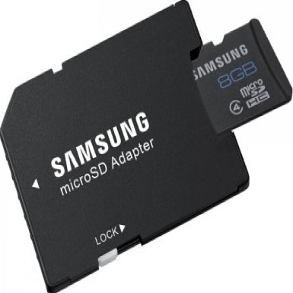کارت حافظه microSDHC مدل u  کلاس 4 ظرفیت 8 گیگابایت به همراه آداپتور  SD