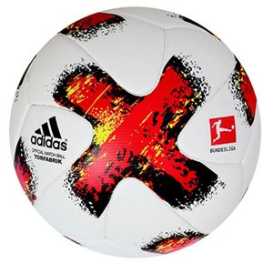 نقد و بررسی توپ فوتبال بتا مدل Torfabrik سایز 5 توسط خریداران