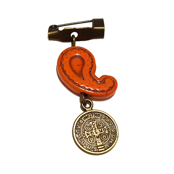 سنجاق سینه مدل PM95