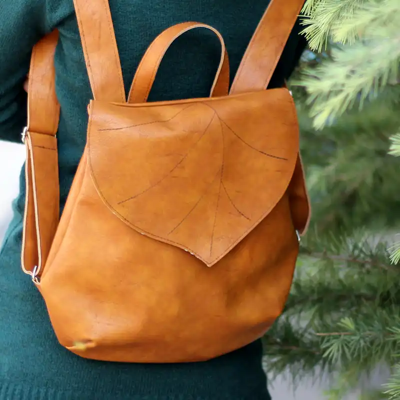 کوله پشتی زنانه مدل برگ خزان