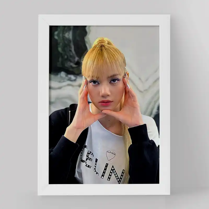 تابلو خندالو مدل لیسا گروه بلک پینک کد 16753