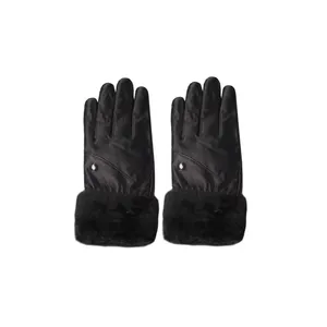 دستکش زنانه طرح چرم مدل لبه خز AZHA-01