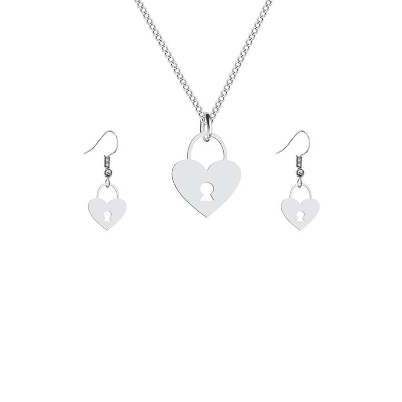 نیم ست زنانه هایکا طرح قلب و قفل مدل s.ha1-3