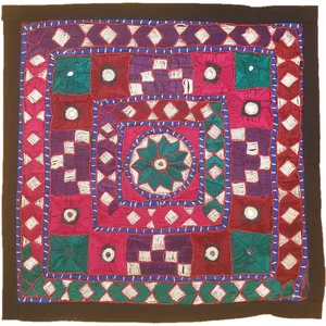 رومیزی سوزن دوزی مدل عسلی کد SOO72