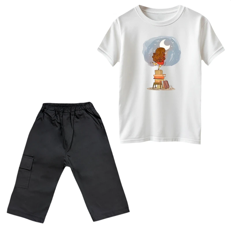 ست تی‌شرت آستین کوتاه و شلوارک دخترانه مدل دخترک و شب