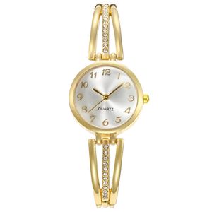 ساعت مچی عقربه‌ای کوارتز زنانه مدل لوکس بند دستبندی کد ۱