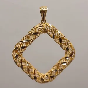 آویز گردنبند طلا 18 عیار زنانه گالری یارطلا مدل سه بعدی کد PL3D10