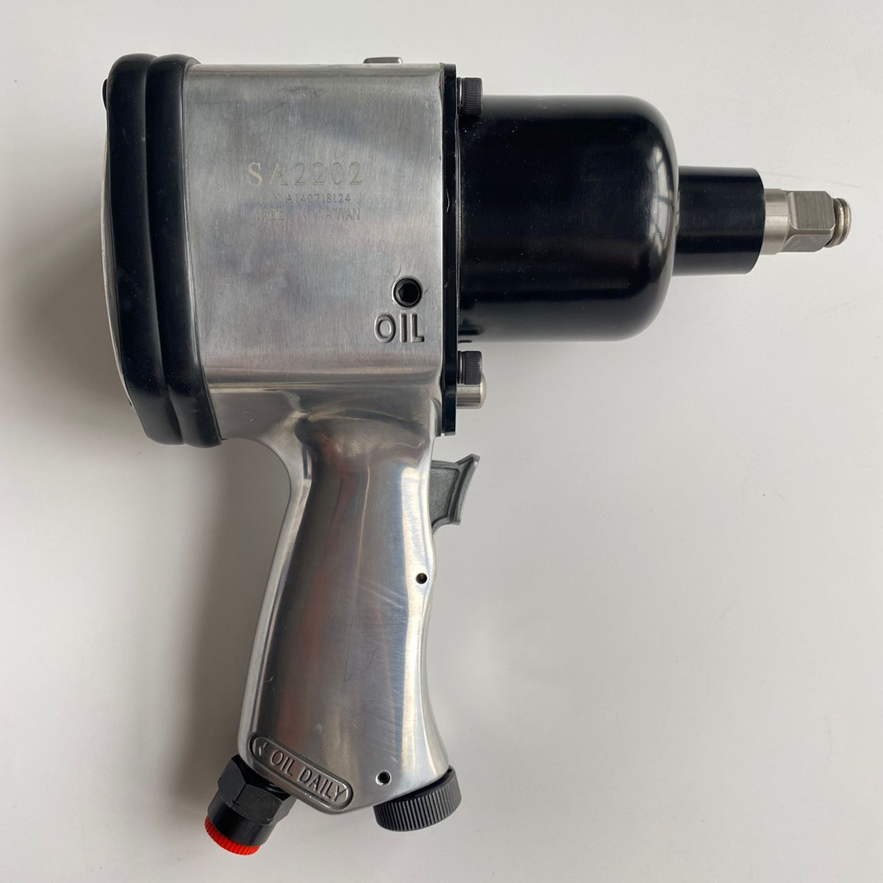 آچار بکس بادی وی جی ال مدل SA2202 سایز 1.2 اینچ