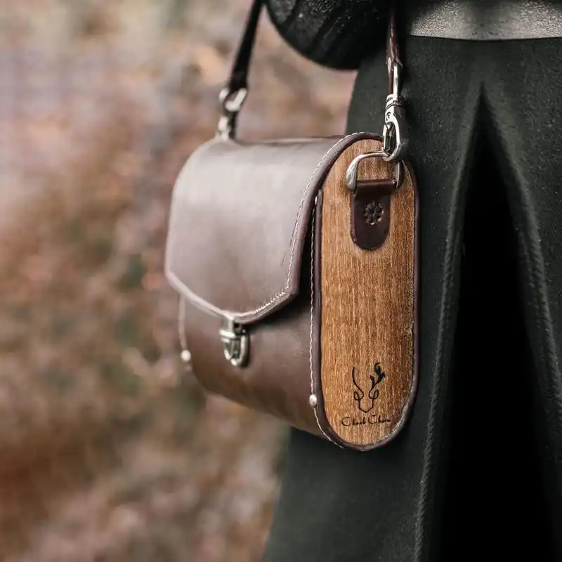 کیف دستی چرم و چوب مدل پتوس