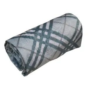 پتو مسافرتی مدل SB1205 سایز 170x210 سانتی متر