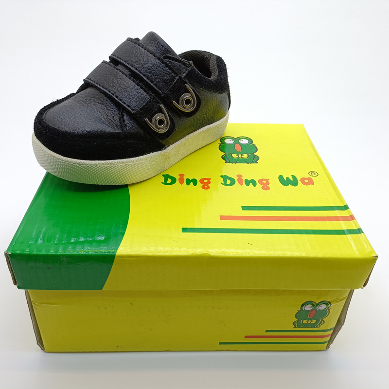 کفش پسرانه مدل ding ding wa کد 107
