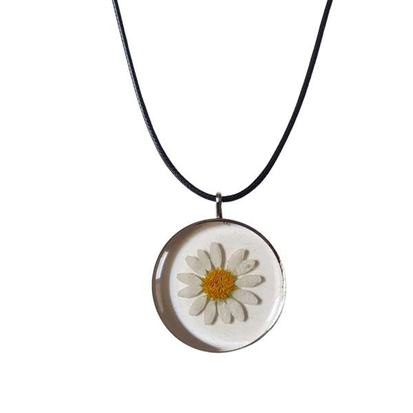 گردنبند دخترانه مدل رزینی طرح بابونه 2 گردنبند دخترانه مدل رزینی طرح بابونه 2