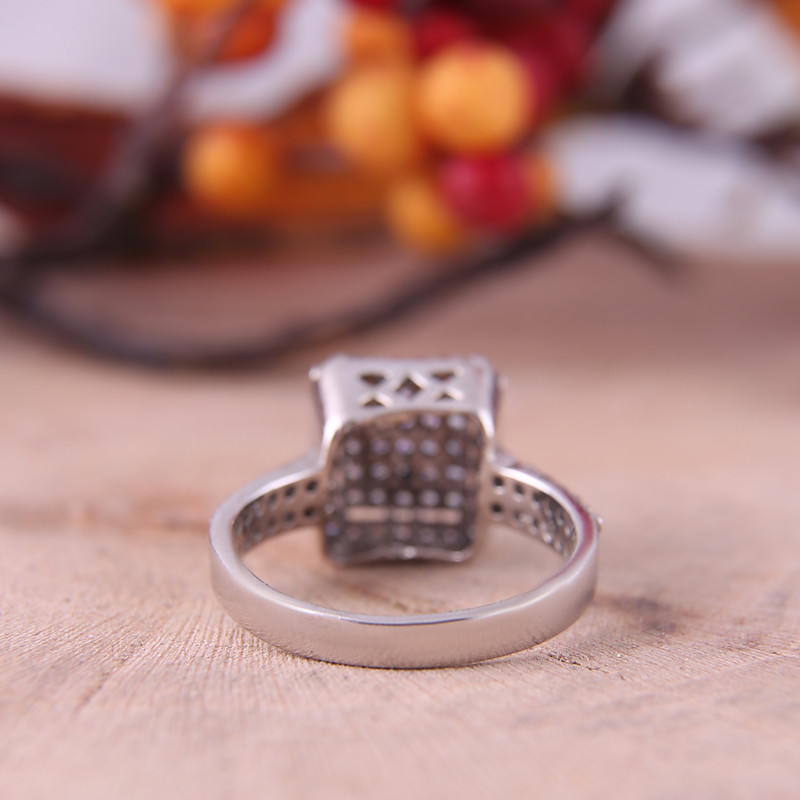 انگشتر نقره زنانه مدل تک نگین مربع کد FR0052