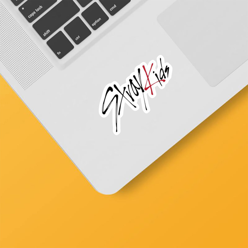 استیکر لپ تاپ و موبایل بووم طرح نوشته مدل Stray Kids کد PS32