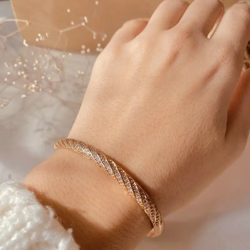 دستبند النگویی زنانه ژوپینگ مدل نگینی کد 791