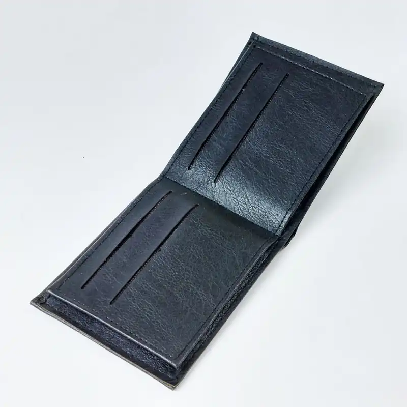 کیف پول مدل چرمی کد G+2