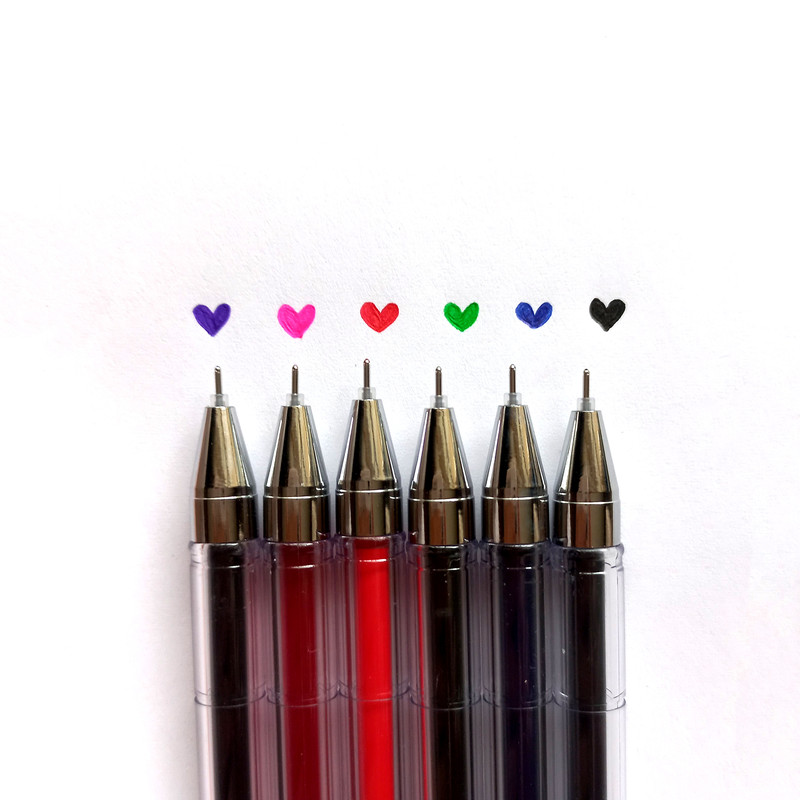 جامدادی لیدر مدل سیلیکونی طرح ساده به همراه خودکار بسته 7 عددی