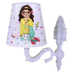 چراغ خواب اتاق کودک مدل دختر نشسته و گربه