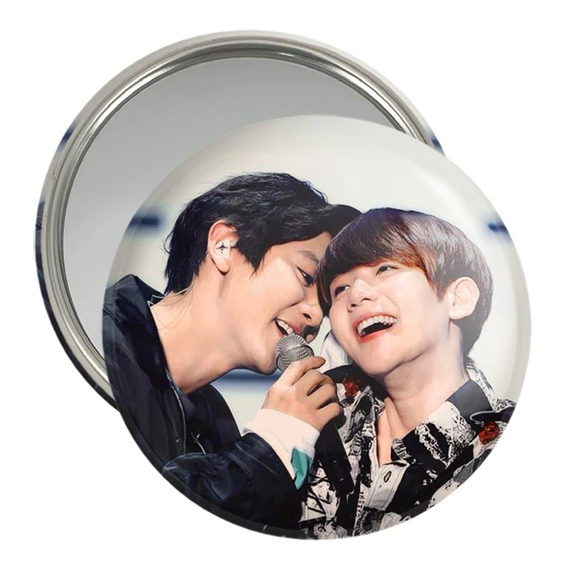 آینه جیبی خندالو مدل گروه اکسو EXO  کد 13590