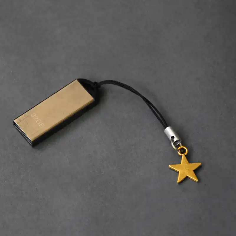 بند نگهدارنده فلش مموری طرح ستاره مدل G114