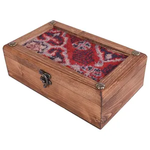 جعبه هدیه دو بخشی طرح فرش لاکی مدل 01-20 سایز 15×25 سانتیمتر