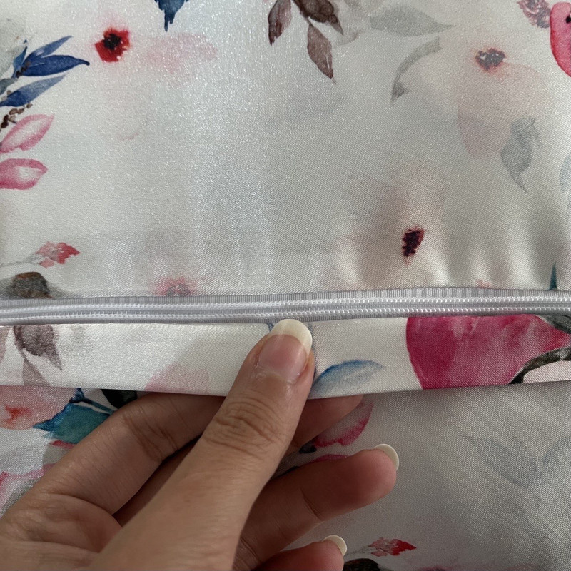 رو بالشی مدل ساتن ابریشم طرح فلامینگو